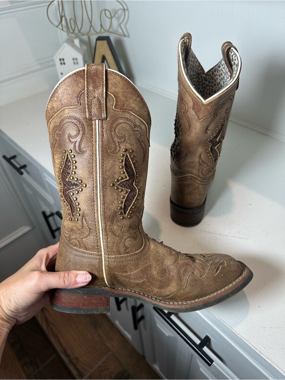 Laredo Women’s Cowboy Boots Size 7M – Brown Suede Western Leopard Studded - Picture 7 of 9